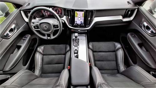 2019 Volvo XC60 T5 R-Design運動休閒車 只賣159.8萬（點圖片可以看更多）